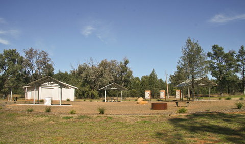 Terry Hie Hie Picnic Area - Sunshine Coast Tourism 1