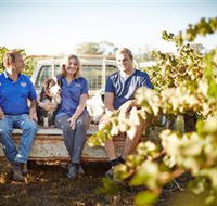Lake Moodemere Estate - Holiday Sunshine Coast