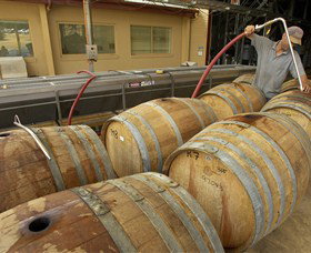 Charles Sturt University Winery Wagga Wagga - Sunshine Coast Tourism 1