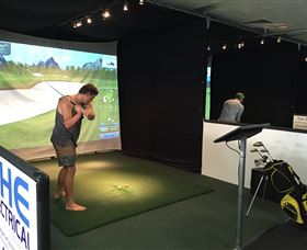 GolfTec - Holiday Sunshine Coast 1