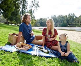 Wagga Beach - Holiday Sunshine Coast 0