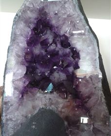 Beechworth Stoneage Gems - Holiday Sunshine Coast 0