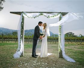 Amulet Vineyard And Beechworth Cider - Sunshine Coast Tourism 1