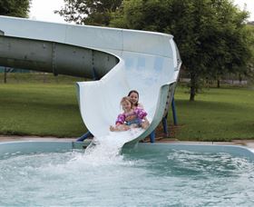 Albury Swim Centre - Sunshine Coast Tourism 0
