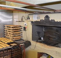 Holbrook Bakery - Holiday Sunshine Coast