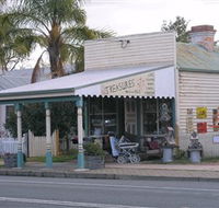 Lady Gails Bookshop and Curios - Holiday Sunshine Coast