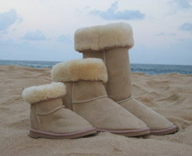 Blue Mountains Ugg Boots - Holiday Sunshine Coast 0