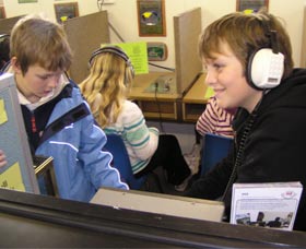 Kurrajong Radio Museum - Sunshine Coast Tourism 2