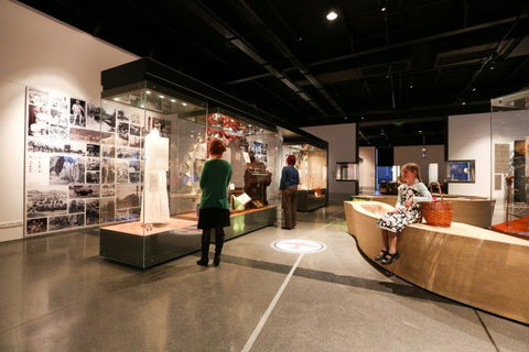 Albury Library Museum - Sunshine Coast Tourism 8