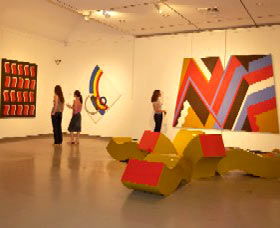Penrith Regional Gallery And The Lewers Bequest - Holiday Sunshine Coast 0