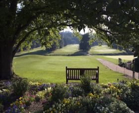 Moss Vale Golf Club - Holiday Sunshine Coast 1