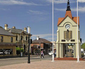 Mittagong Antiques Centre - Holiday Sunshine Coast 1