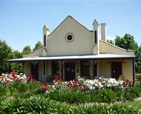 Quondong Cottage - Sunshine Coast Tourism 0