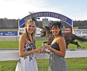 Shoalhaven City Turf Club - Holiday Sunshine Coast 0