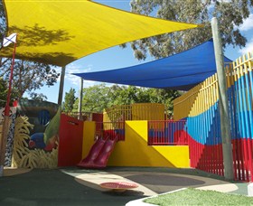 Logan Gardens - Sunshine Coast Tourism 0