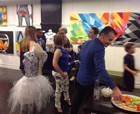 Bondi Art Lounge - Holiday Sunshine Coast 6