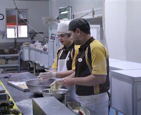 Poppy's Chocolate - Sunshine Coast Tourism 0