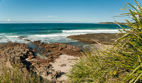 Monument Beach Picnic Area - Sunshine Coast Tourism 1