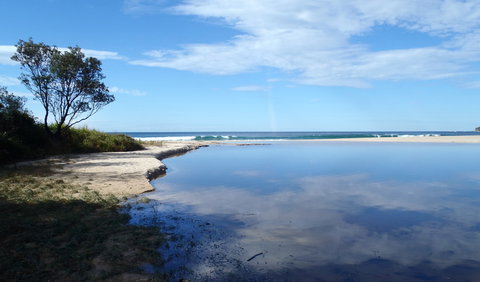 Nerindillah Lagoon Walking Track - Holiday Sunshine Coast 1