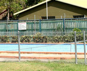 Eagleby Aquatic Centre - Holiday Sunshine Coast 0