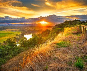 Firefly NSW Holiday Sunshine Coast