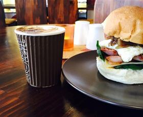 Edgey's Manor - Sunshine Coast Tourism 6