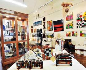Nimbin Artists Gallery - Sunshine Coast Tourism 0
