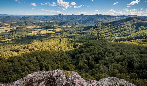 Flat Rock Lookout - Sunshine Coast Tourism 0