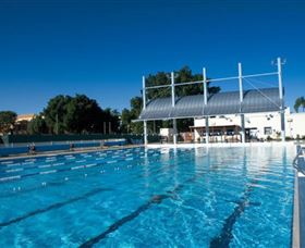 Lismore Memorial Baths - Sunshine Coast Tourism 1