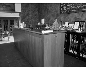 Roses Vineyard And Animal Farm - Sunshine Coast Tourism 0