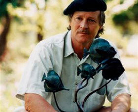 Frank Miles Fine Art - Holiday Sunshine Coast 0