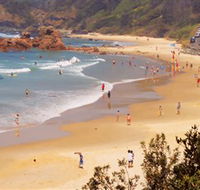 Flynns Beach - Sunshine Coast Tourism