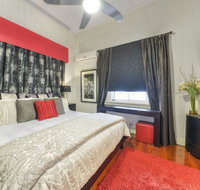 One Thornbury Boutique Bed and Breakfast - Sunshine Coast Tourism