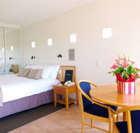 Margarets Beach Resort - Holiday Sunshine Coast