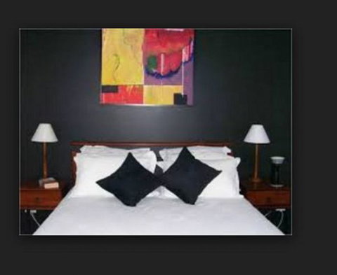 Cudgerie Little House - Holiday Sunshine Coast 0