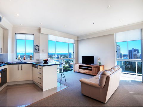 Pacific Views Resort - Sunshine Coast Tourism 5