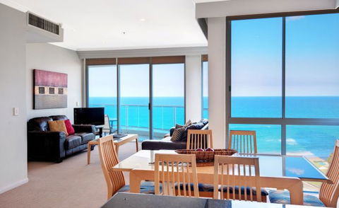 Pacific Views Resort - Sunshine Coast Tourism 12