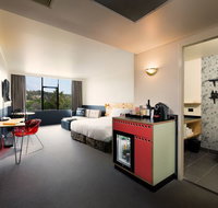 Atura Albury - Sunshine Coast Tourism