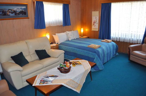Sages Haus Bed And Breakfast - Sunshine Coast Tourism 3