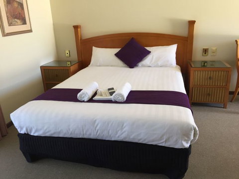 Balranald Motor Inn  - Holiday Sunshine Coast 3