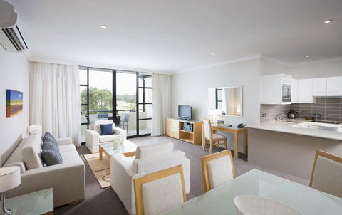 Mercure Kooindah Waters Central Coast - Holiday Sunshine Coast 3