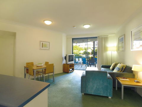 Oaks Calypso Plaza - Sunshine Coast Tourism 2