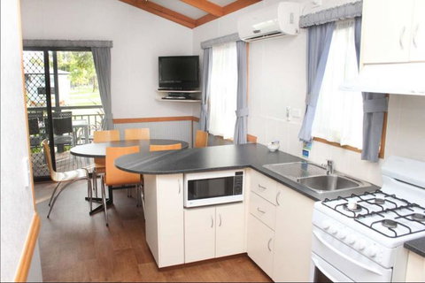 BIG4 Swan Hill - Sunshine Coast Tourism 1