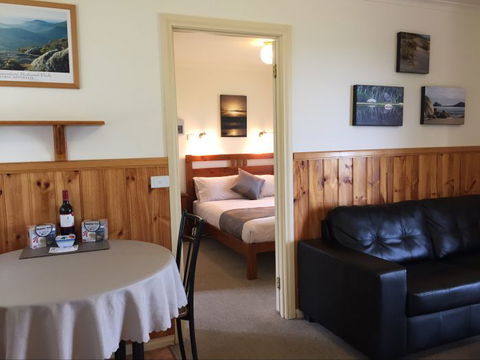 Promhills Cabins - Sunshine Coast Tourism 10