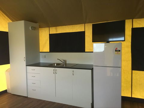 Promhills Cabins - Sunshine Coast Tourism 23