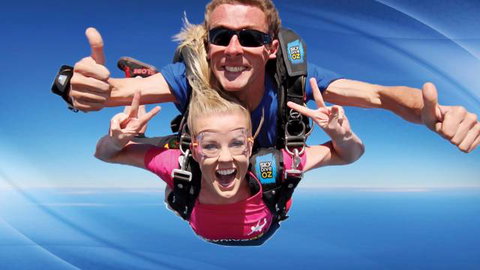 Skydive Oz Canberra - Sunshine Coast Tourism 0