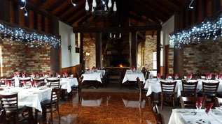 Lookout Mountain Retreat - Holiday Sunshine Coast 1