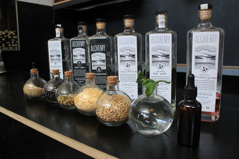 Wine Compass - Sunshine Coast Tourism 4