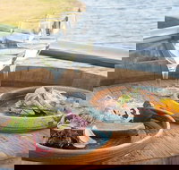 Sunday Lunch Cruise - Sunshine Coast Tourism