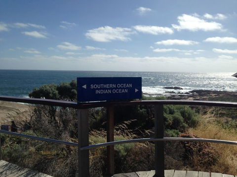 Margaret River, Caves, Wine And Cape Leeuwin Lighthouse Tour From Perth - Sunshine Coast Tourism 9